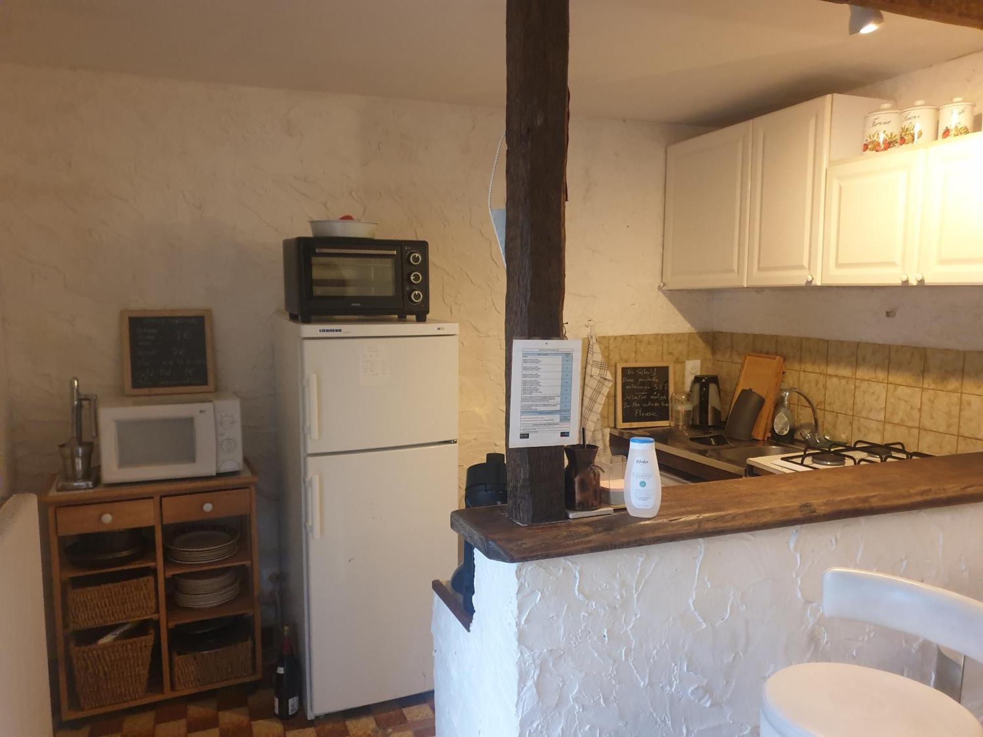 Maison Marylene Possibilite De Louer 2 Chambres Et Un Lit 1Place Supplement Du Reglement De La Location En A Regler Sur Place ,Petit Dejeuner Egalement Vous Gagnez 16 Pour-Cent Givry  Zimmer foto